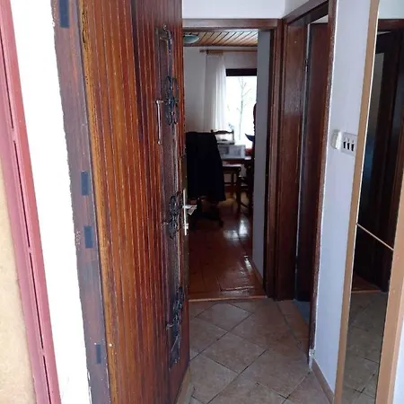 In 42639 Nyaraló Fužine