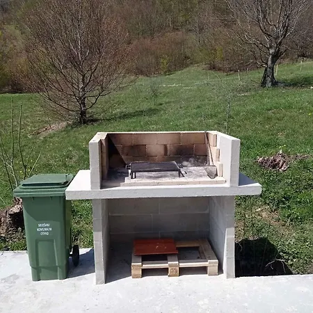 In 42639 Nyaraló Fužine